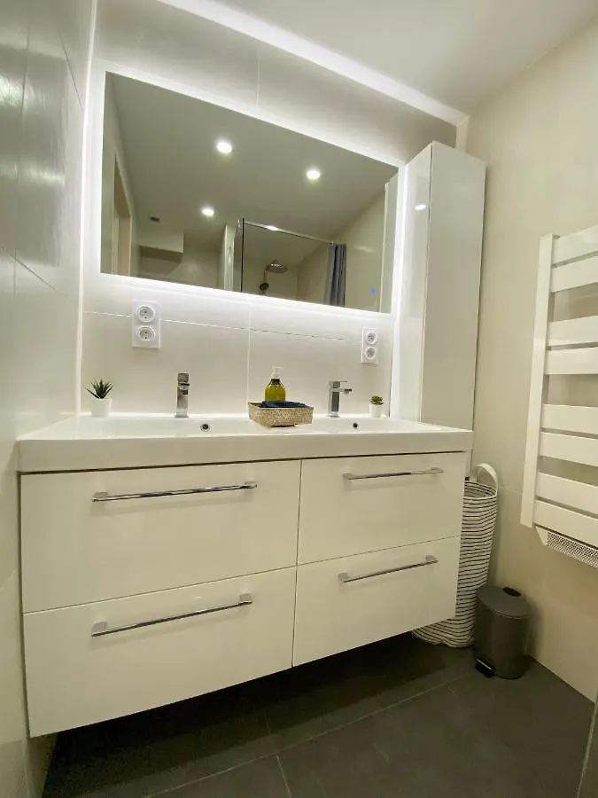 Cosy & Chill Appartements - 10 Min De La Mer - Jardin, Netflix, Terrasse, Fibre & Parking Cagnes-sur-Mer Apartment