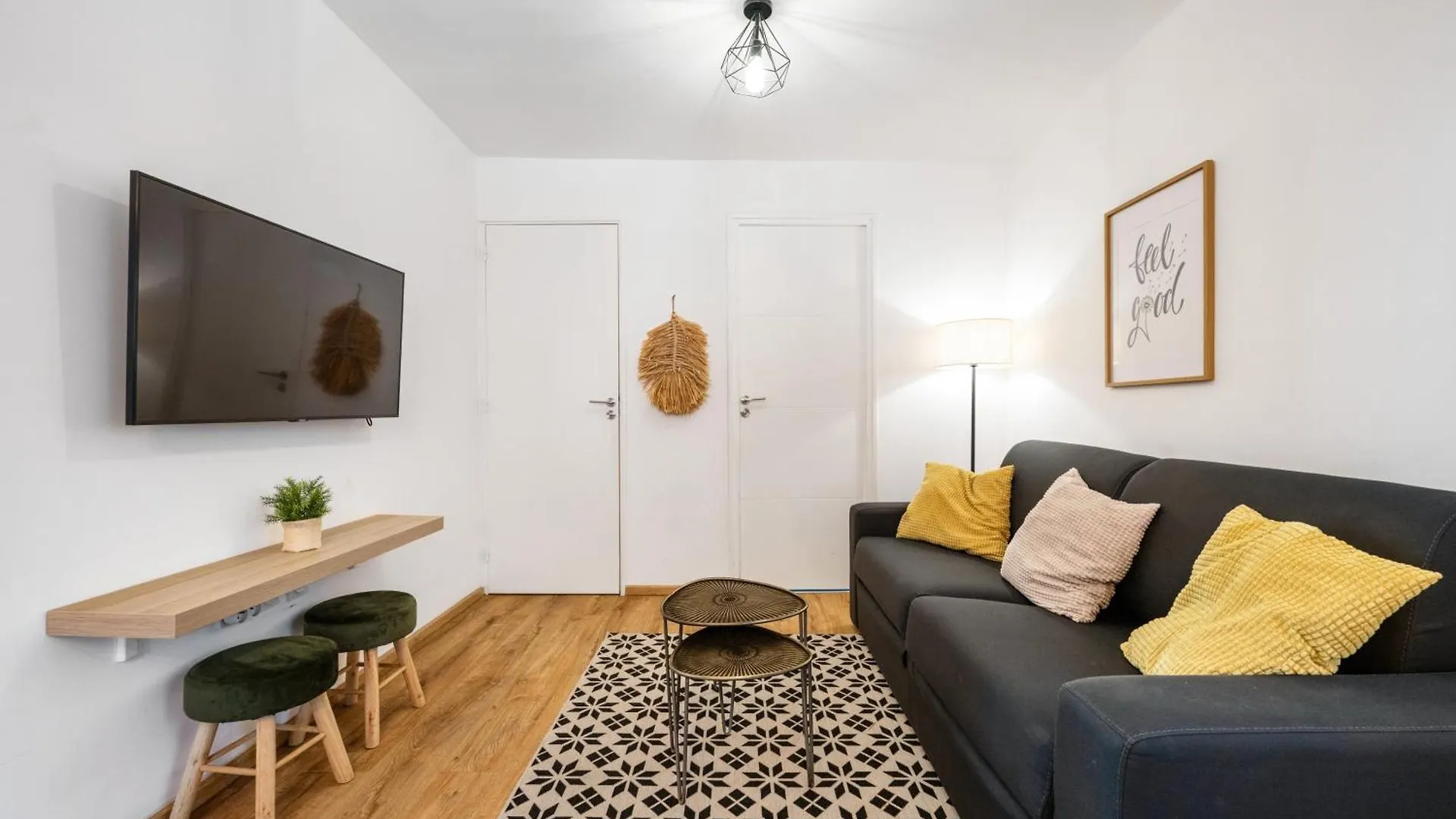 Cosy & Chill Appartements - 10 Min De La Mer - Jardin, Netflix, Terrasse, Fibre & Parking Cagnes-sur-Mer Apartment